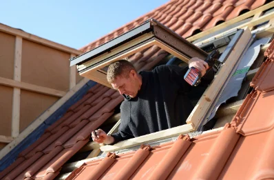 Pose de fenêtres de toit Velux à Étouars